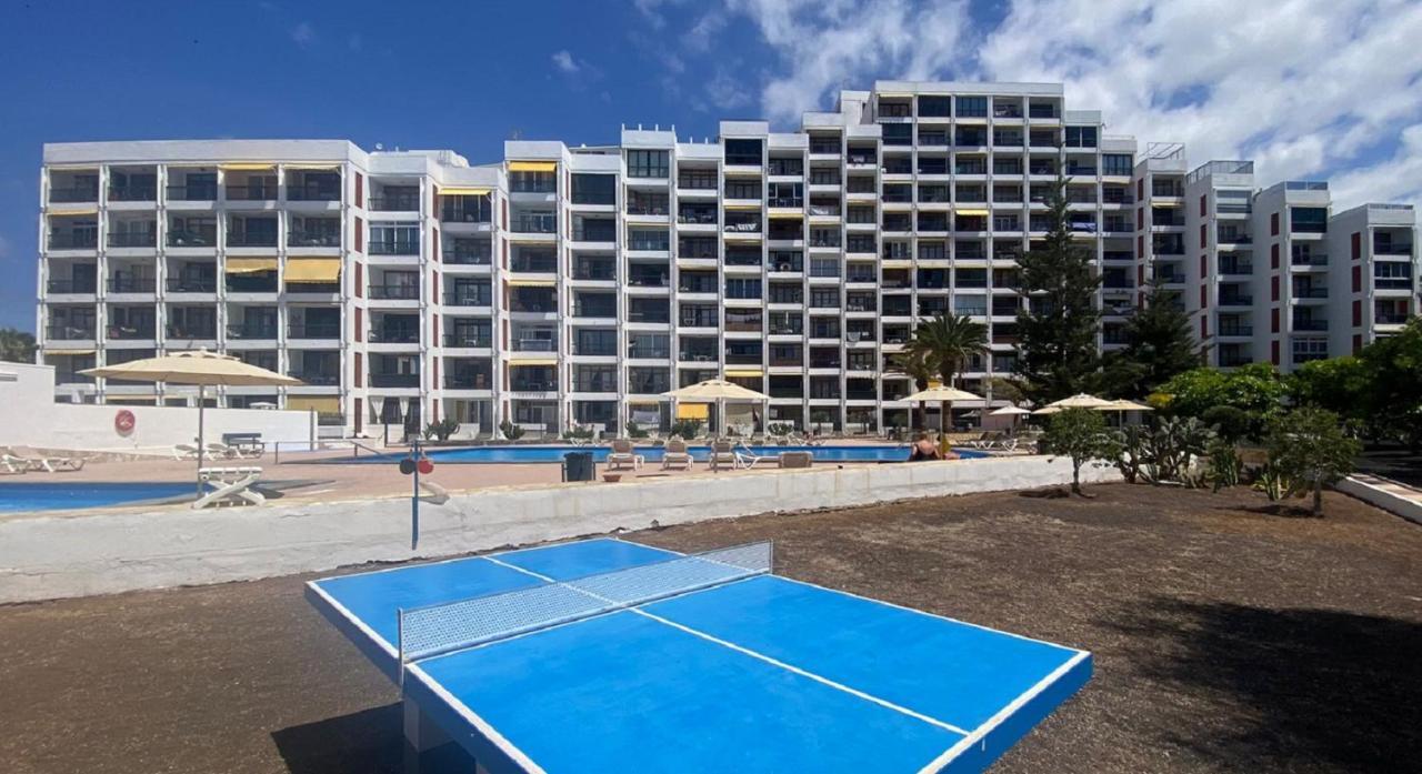 Beach And Pool In Playa De Las Americas Lejlighed Eksteriør billede