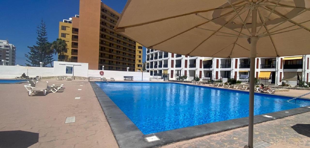 Beach And Pool In Playa De Las Americas Lejlighed Eksteriør billede